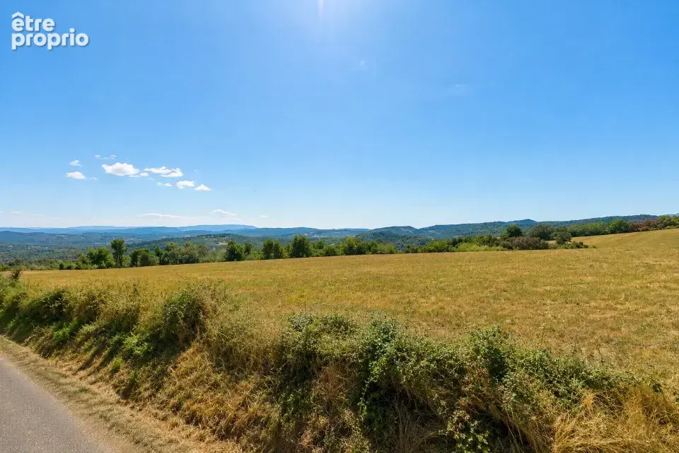 Terrain à MONTFURON