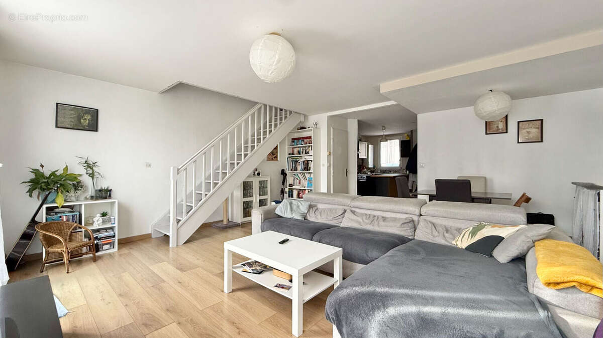 Maison à CORBEIL-ESSONNES