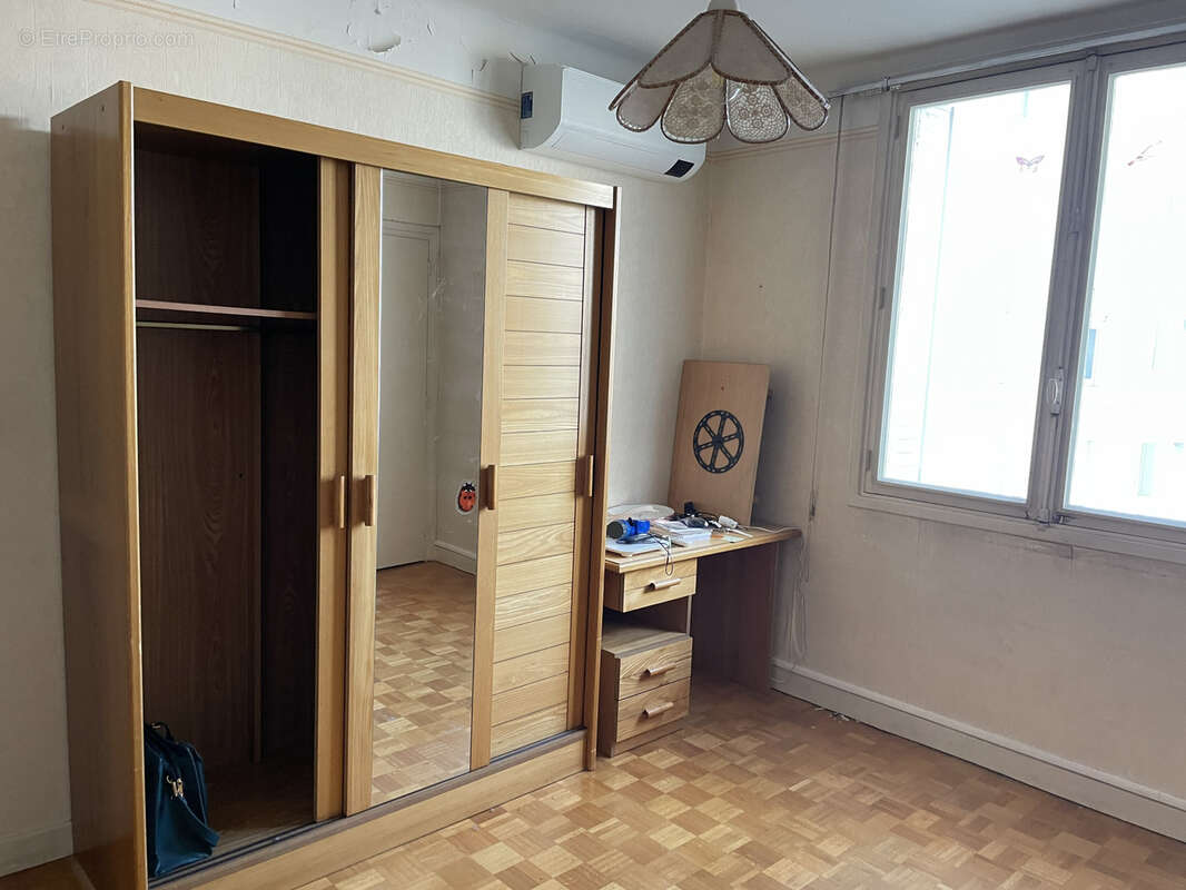 Appartement traversant 85 m2 Clermont-Ferrand - photo 5