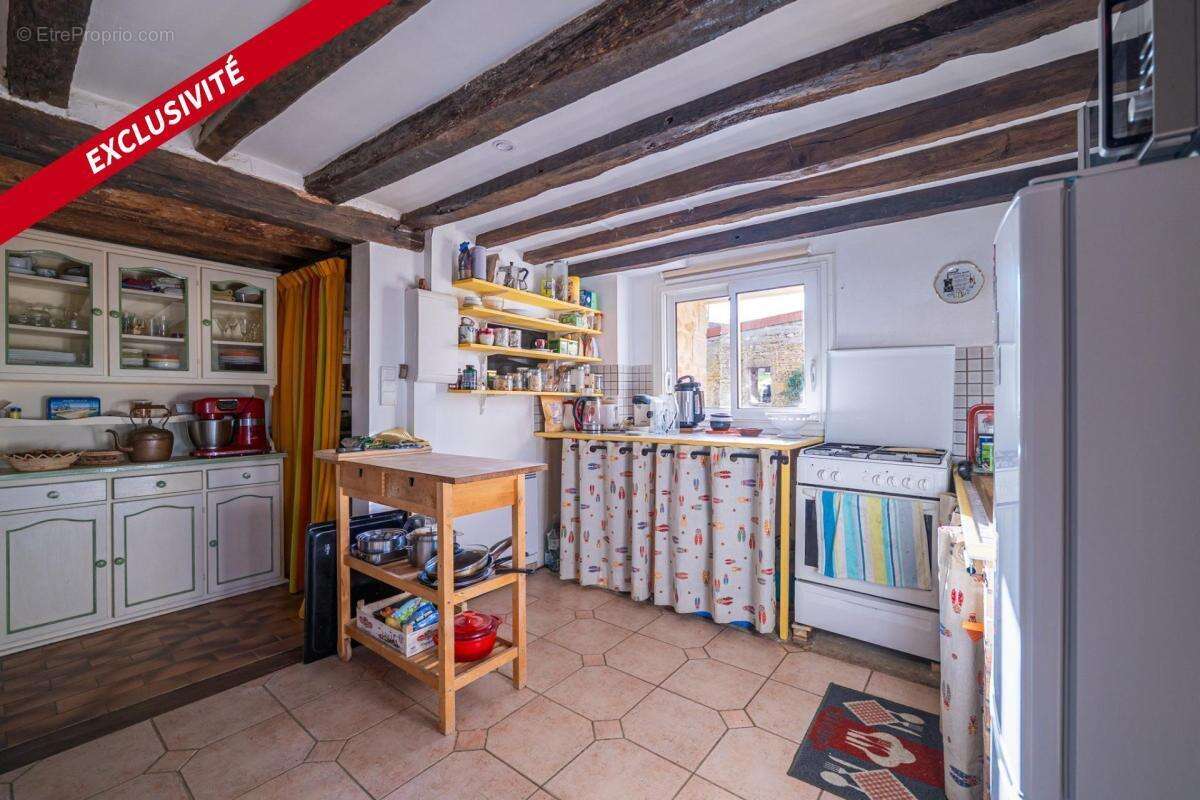 Maison à FRESNAY-SUR-SARTHE