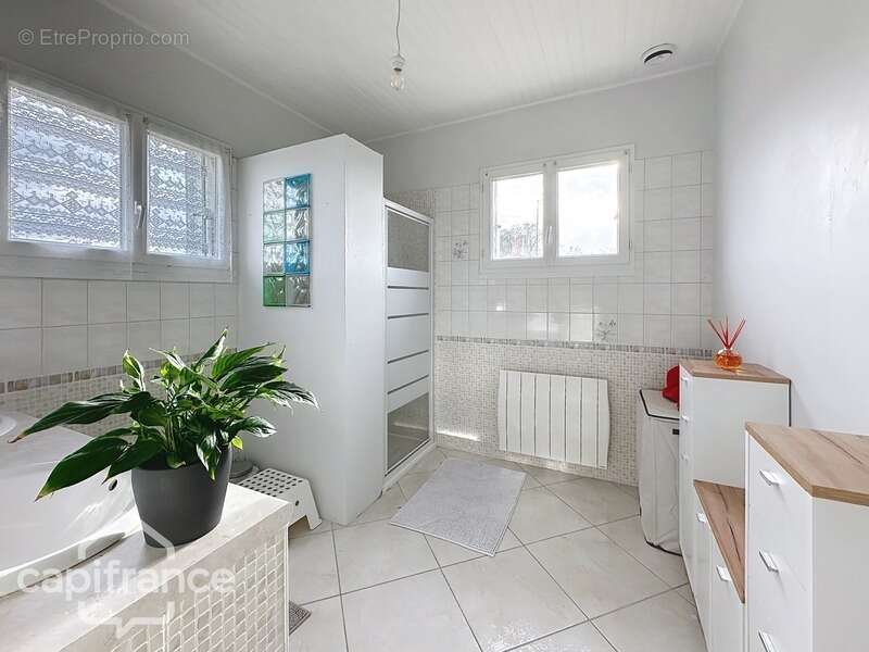 Maison à PAS-DE-JEU