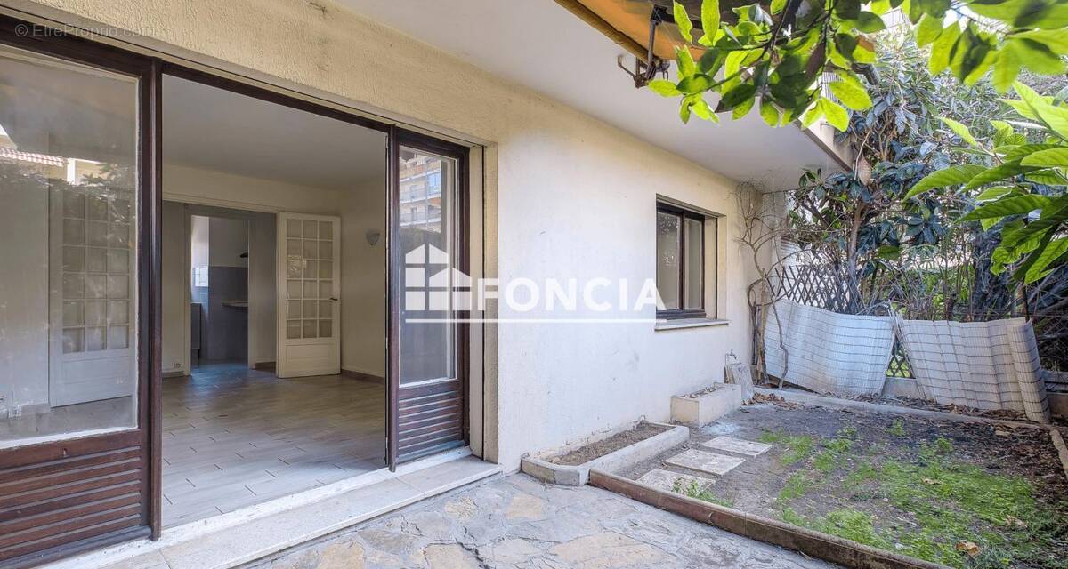Appartement à LE CANNET
