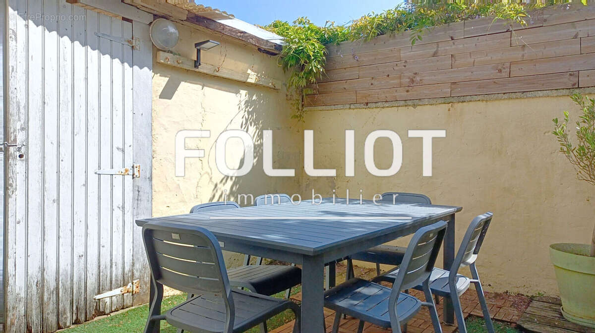 Maison à COURSEULLES-SUR-MER