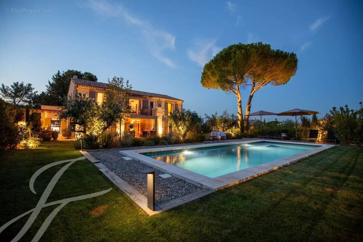 Maison à EYGALIERES