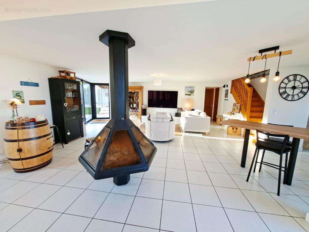 Maison à LOCQUIREC