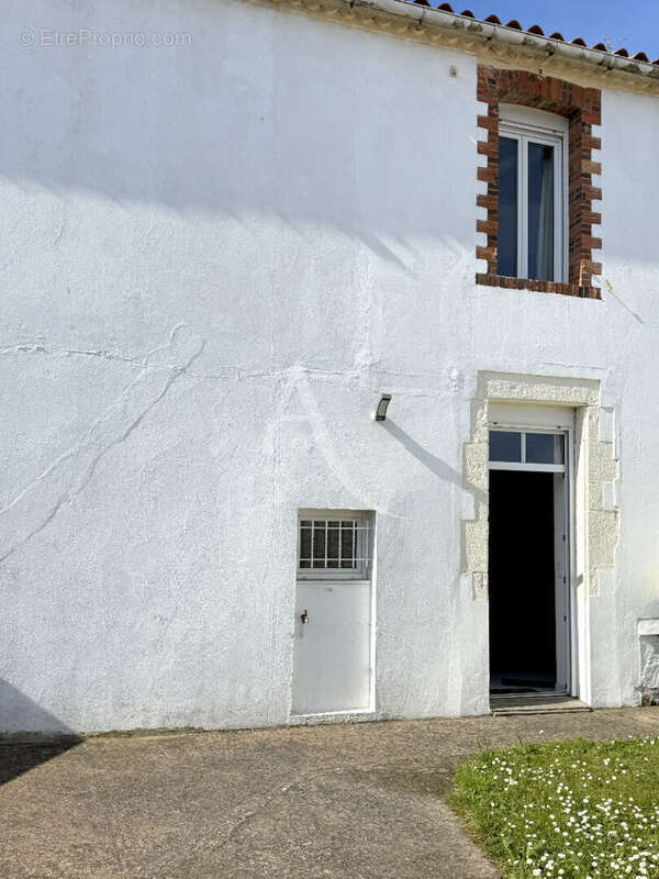 Maison à AVRILLE
