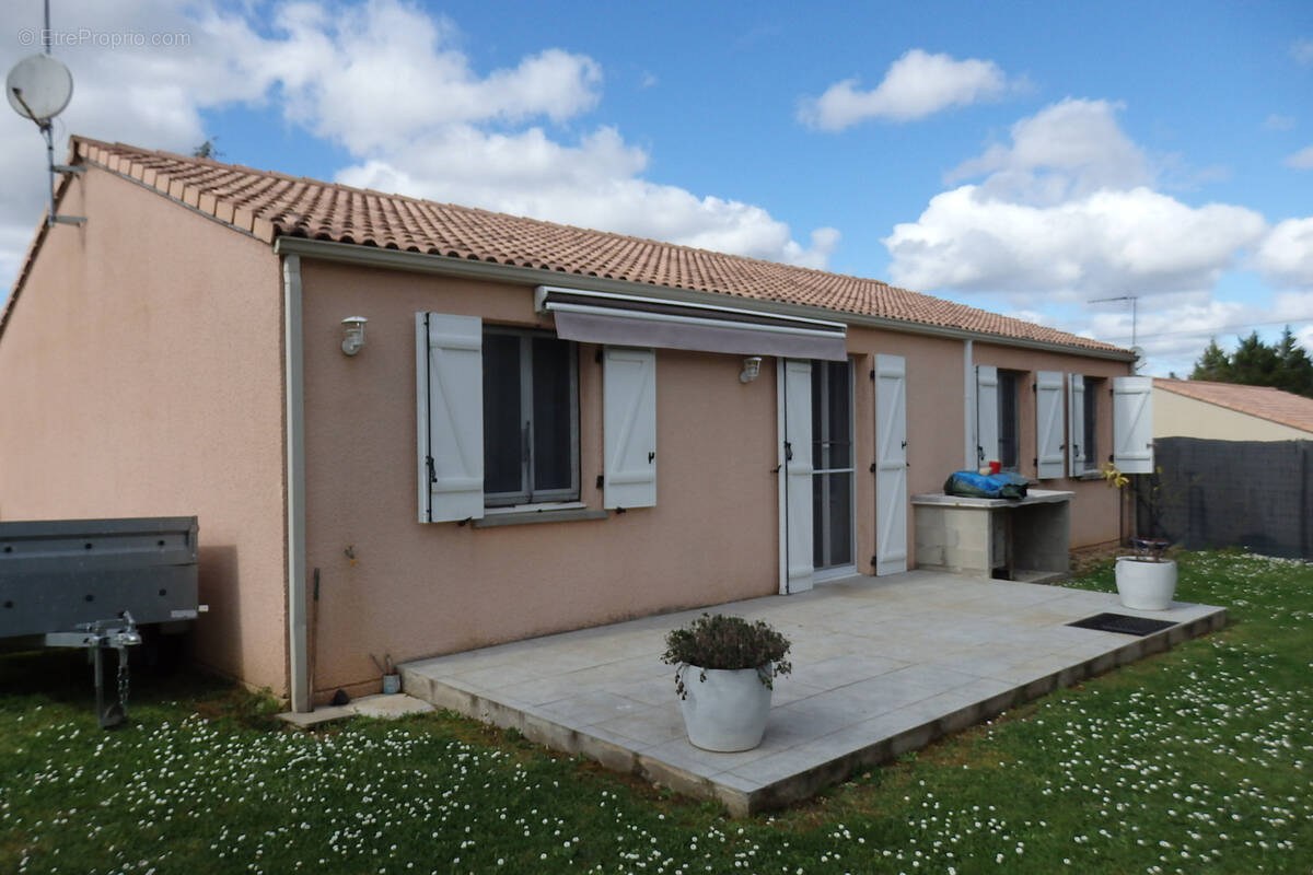 Maison à CASTELNAU-SUR-GUPIE