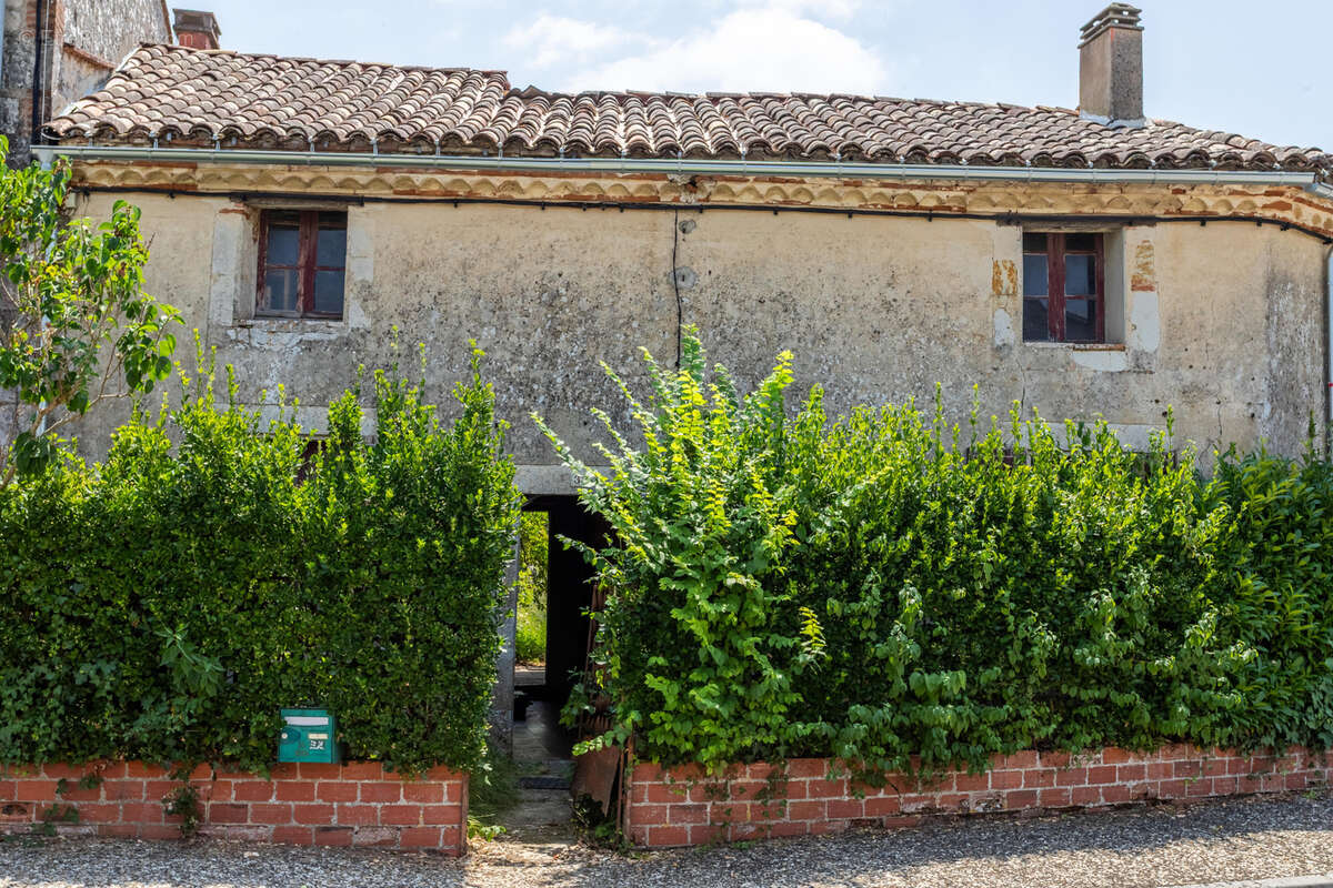 Maison de village avec jardin - photo 2