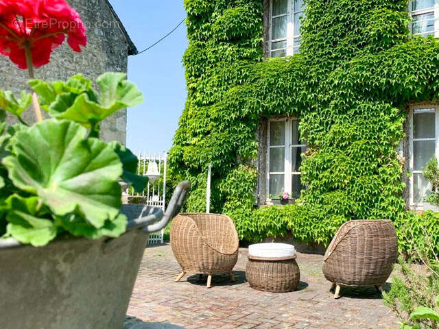 Maison à REMALARD