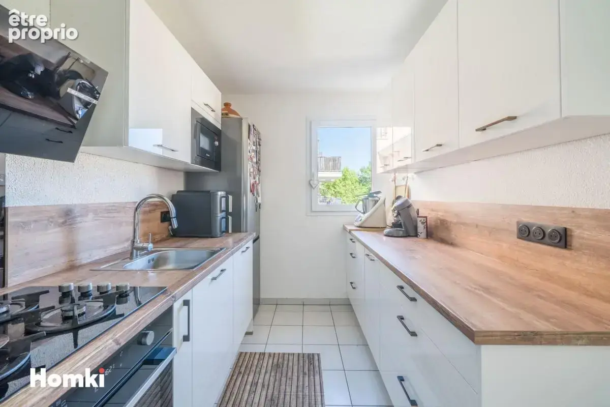 Appartement T4 de 92 m² à Montpellier 34080, Place François Mansart - photo 8