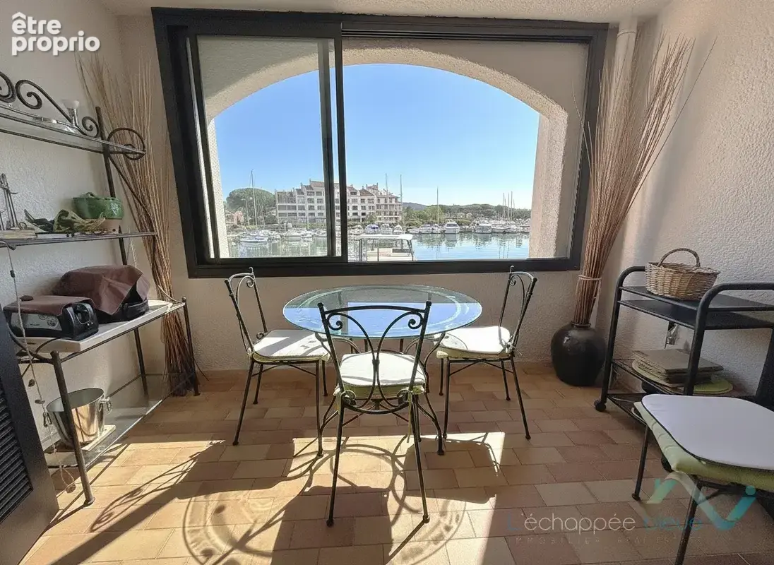 Appartement à COGOLIN