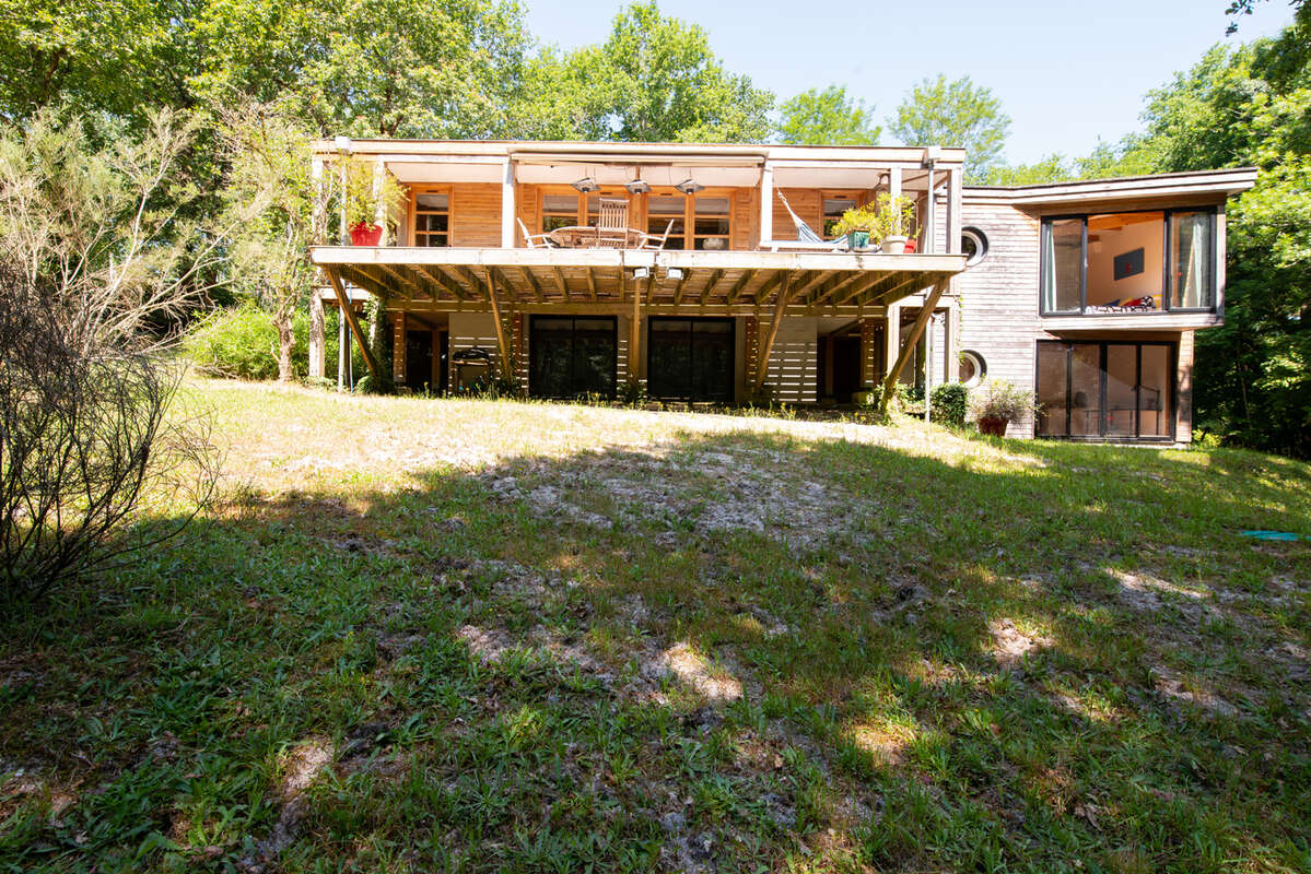 Maison à CABANAC-ET-VILLAGRAINS