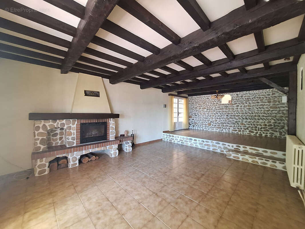 Maison à TULETTE