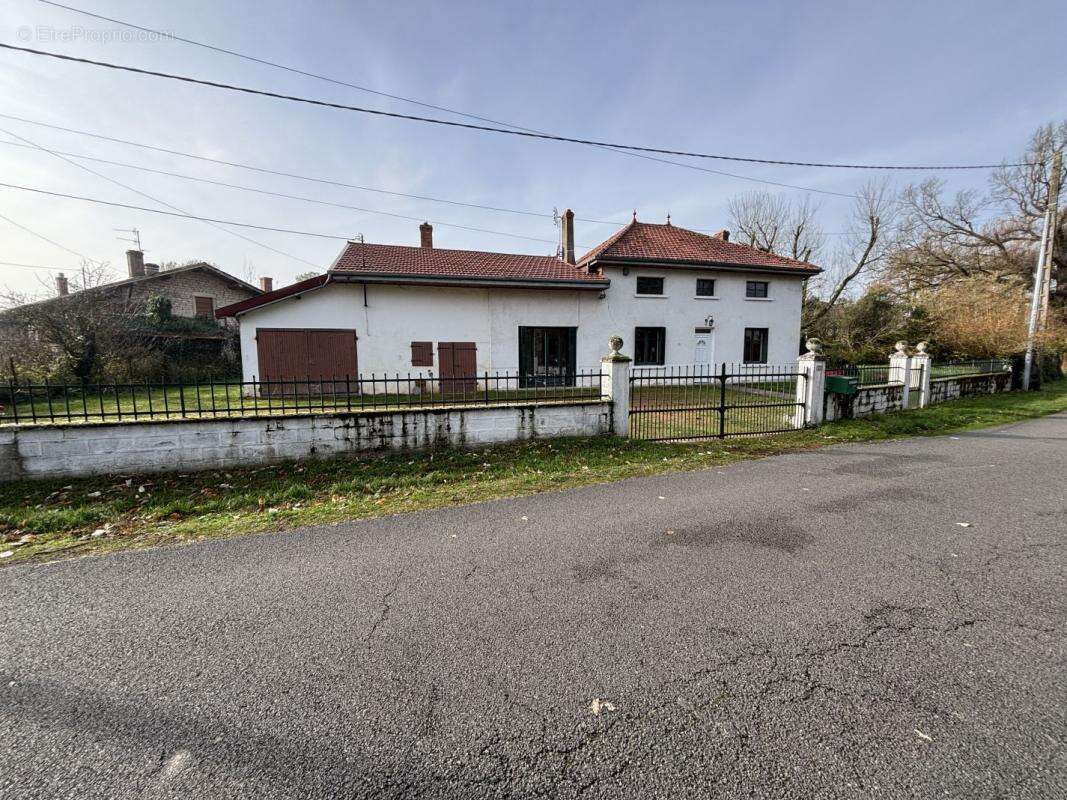 Maison à GORREVOD
