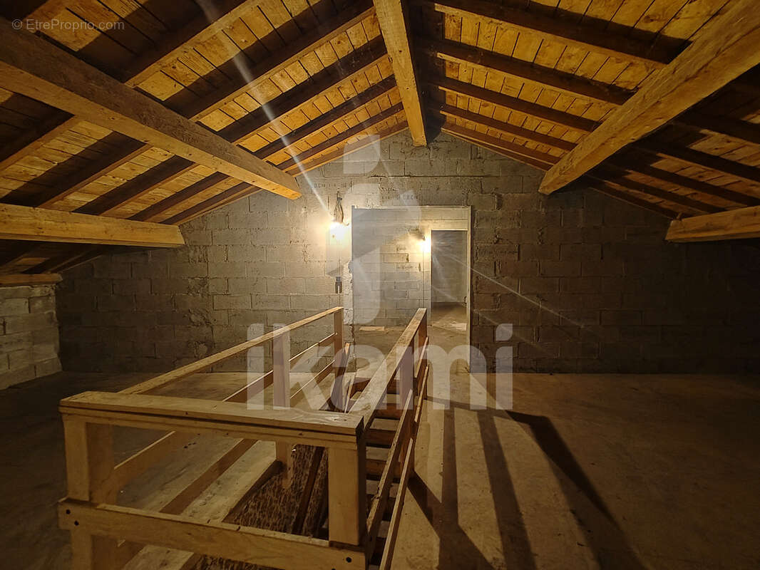 Maison à VILLEVOCANCE