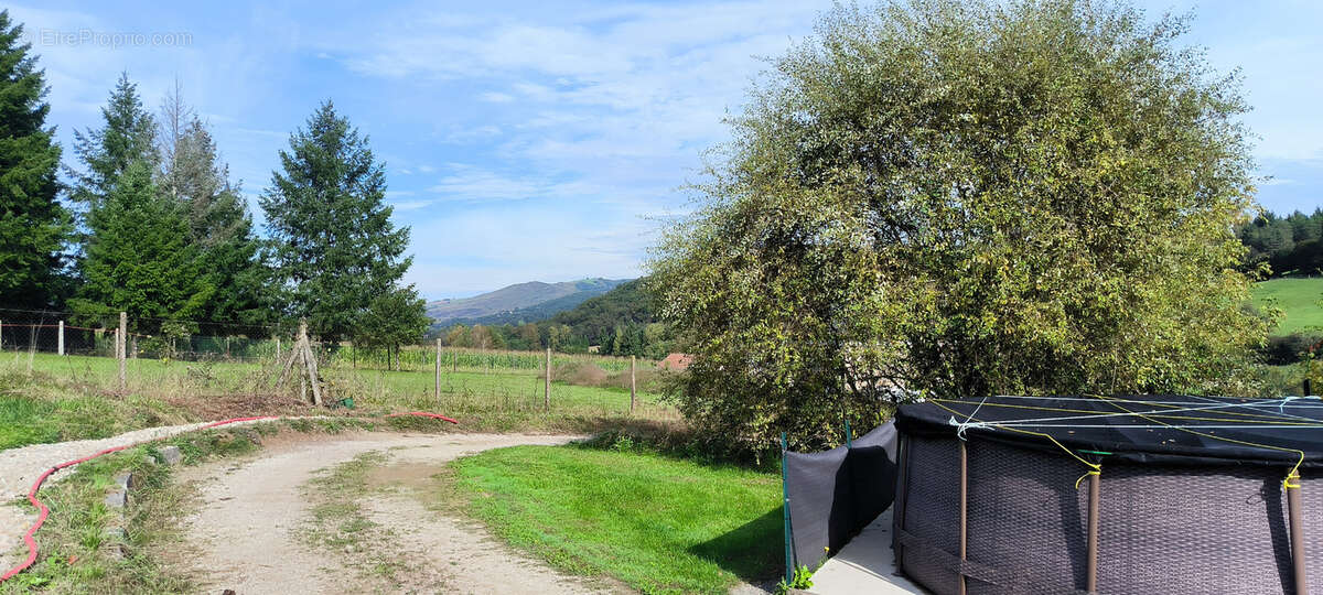 Appartement à AUZITS