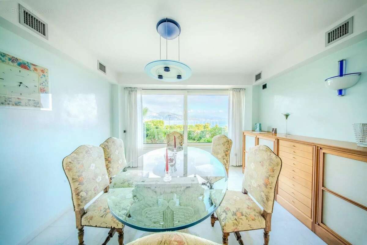 Maison à ROQUEBRUNE-CAP-MARTIN