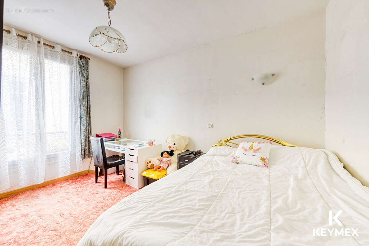 Appartement à PARIS-20E