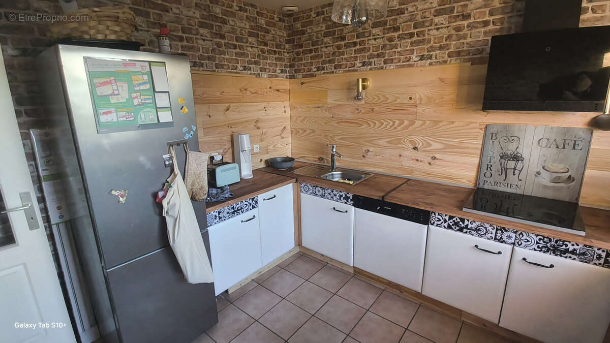 Maison à NEUVIC-ENTIER