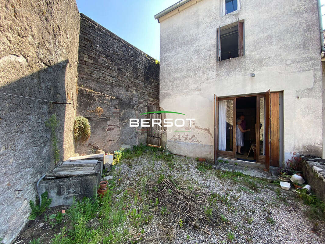 Maison à AILLEVILLERS-ET-LYAUMONT