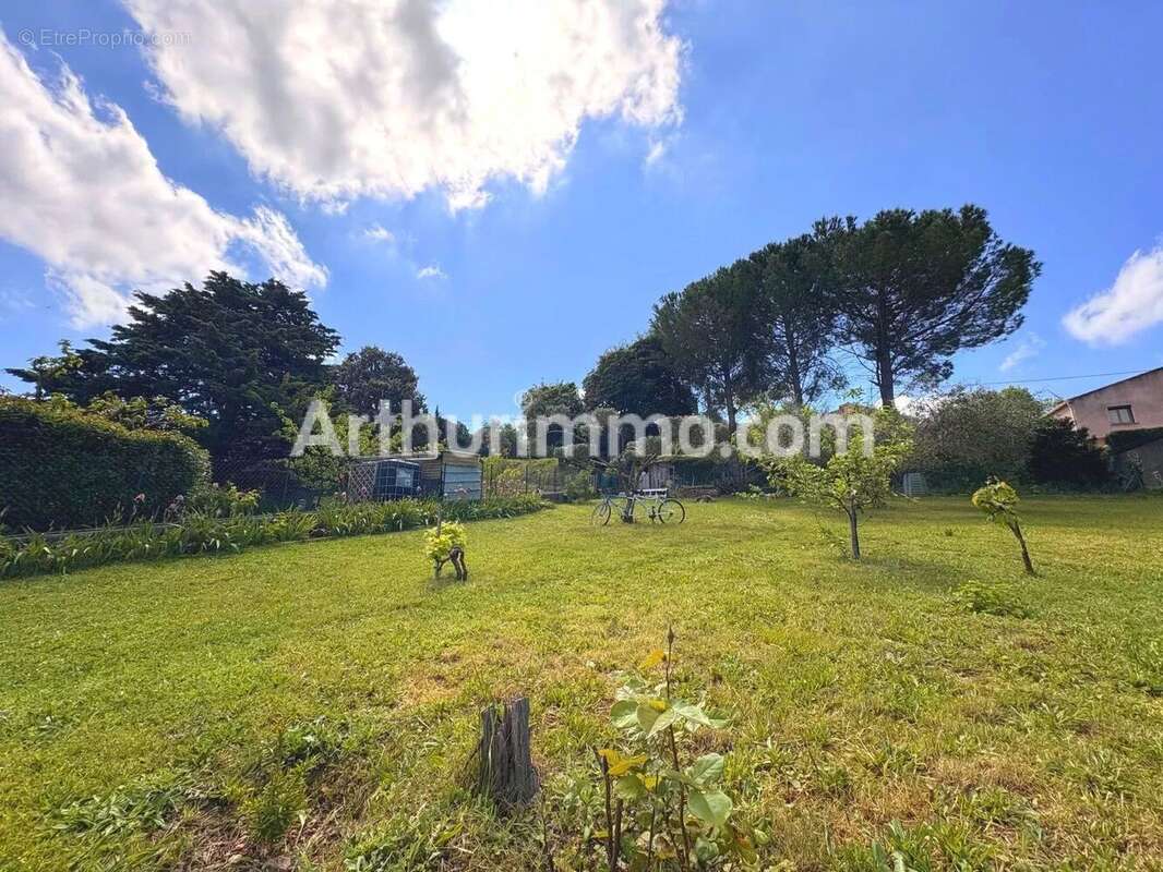 Maison à SAINT-CHINIAN