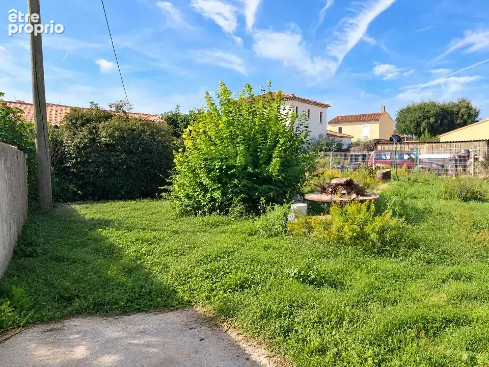 Terrain à LA CRAU