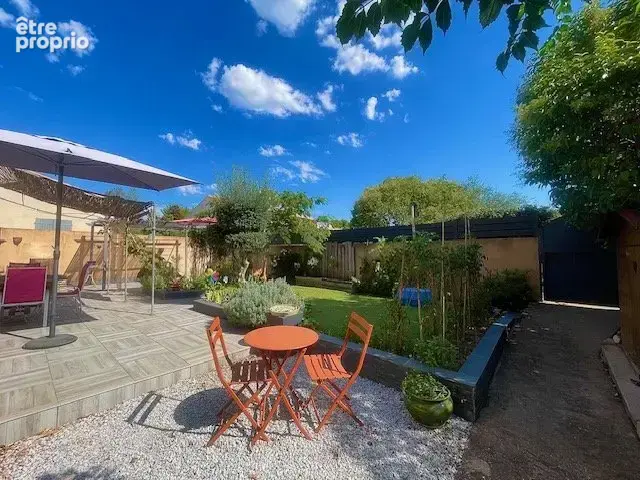 Villa familiale avec jardin, terrasses et garage - photo 14