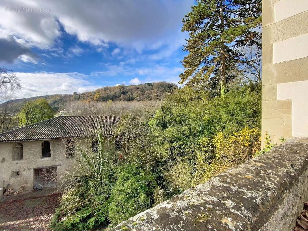 Maison à CHARMES-SUR-L'HERBASSE