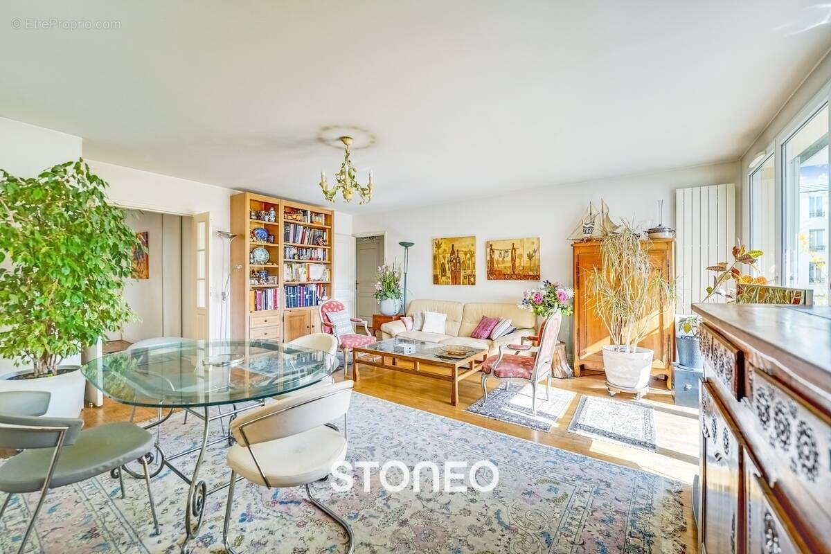 Appartement à LEVALLOIS-PERRET