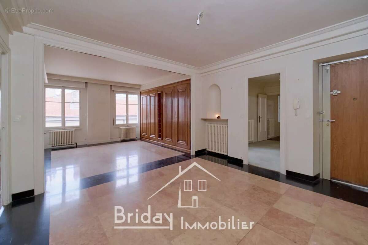 Appartement à LYON-7E