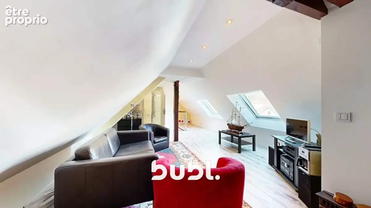 Propriété 470 m2 / terrain 1 193 m2 - piscine couverte chauffée - Commissions charge vendeur réduites - photo 21