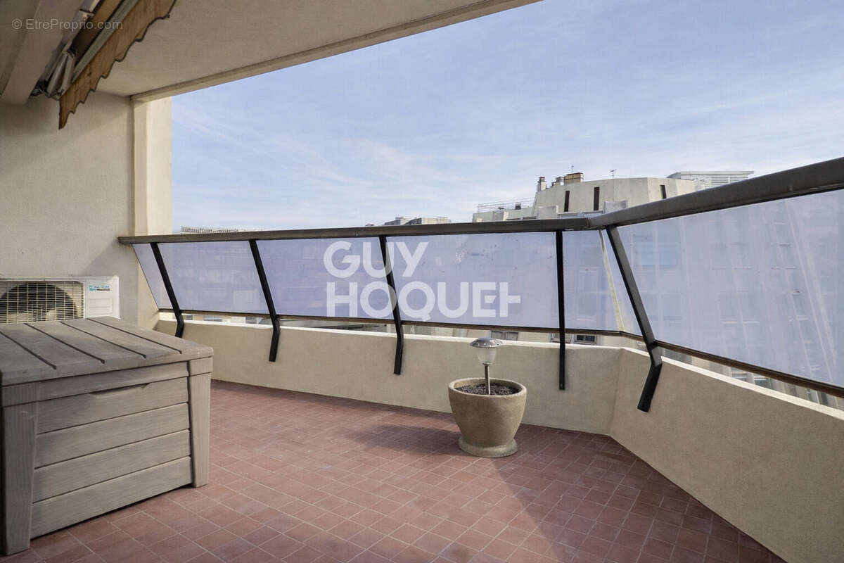 Appartement à MARSEILLE-8E