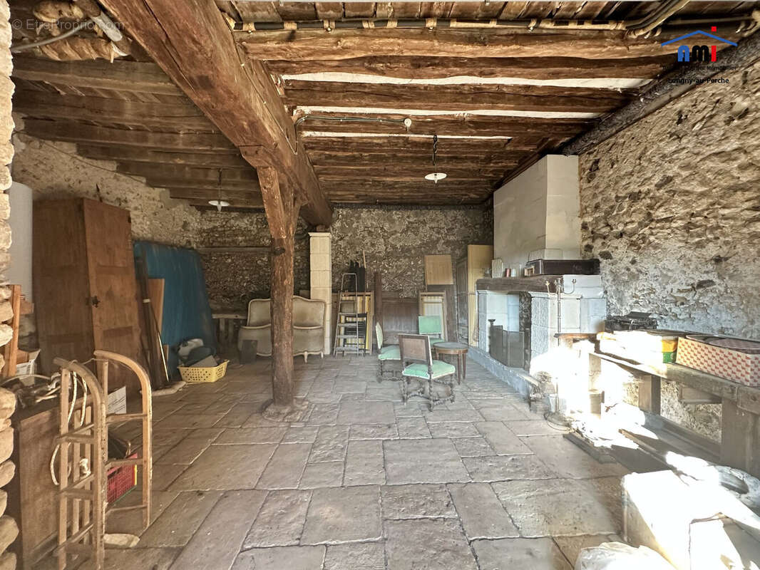 Maison à LONGNY-AU-PERCHE