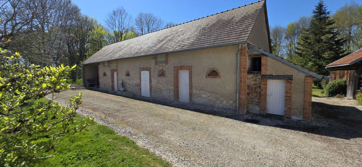 Maison à BEAUMONT-DU-GATINAIS