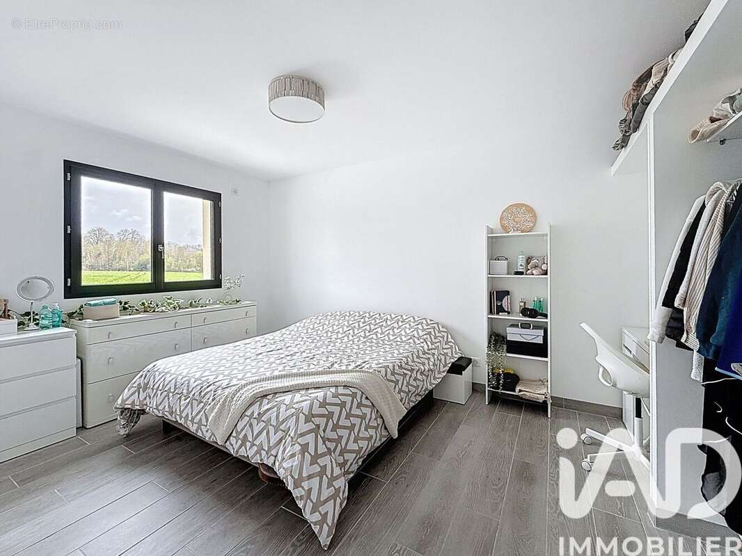 Maison 172 m² à Cierrey  - photo 6