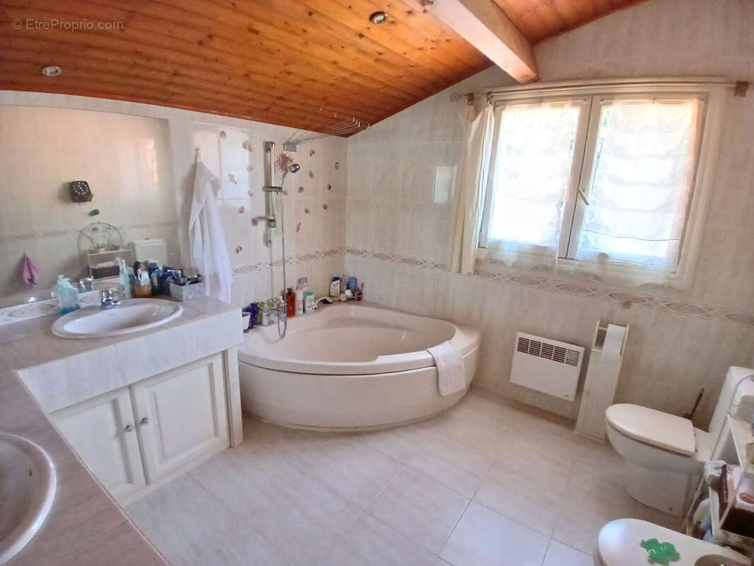 Urrugne, maison 5 pièces lumineuse avec piscine - photo 7