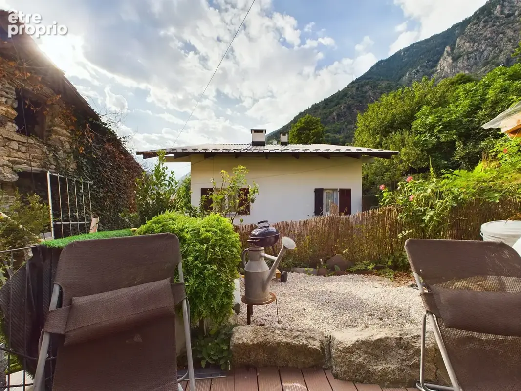 Maison à ISOLA