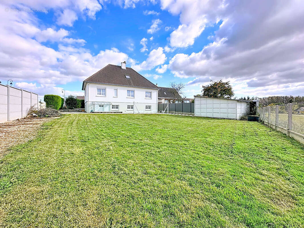 Maison à FONTENAY-SUR-EURE
