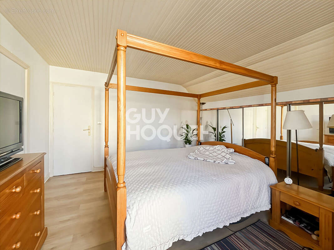 Maison à FONTENAY-TRESIGNY