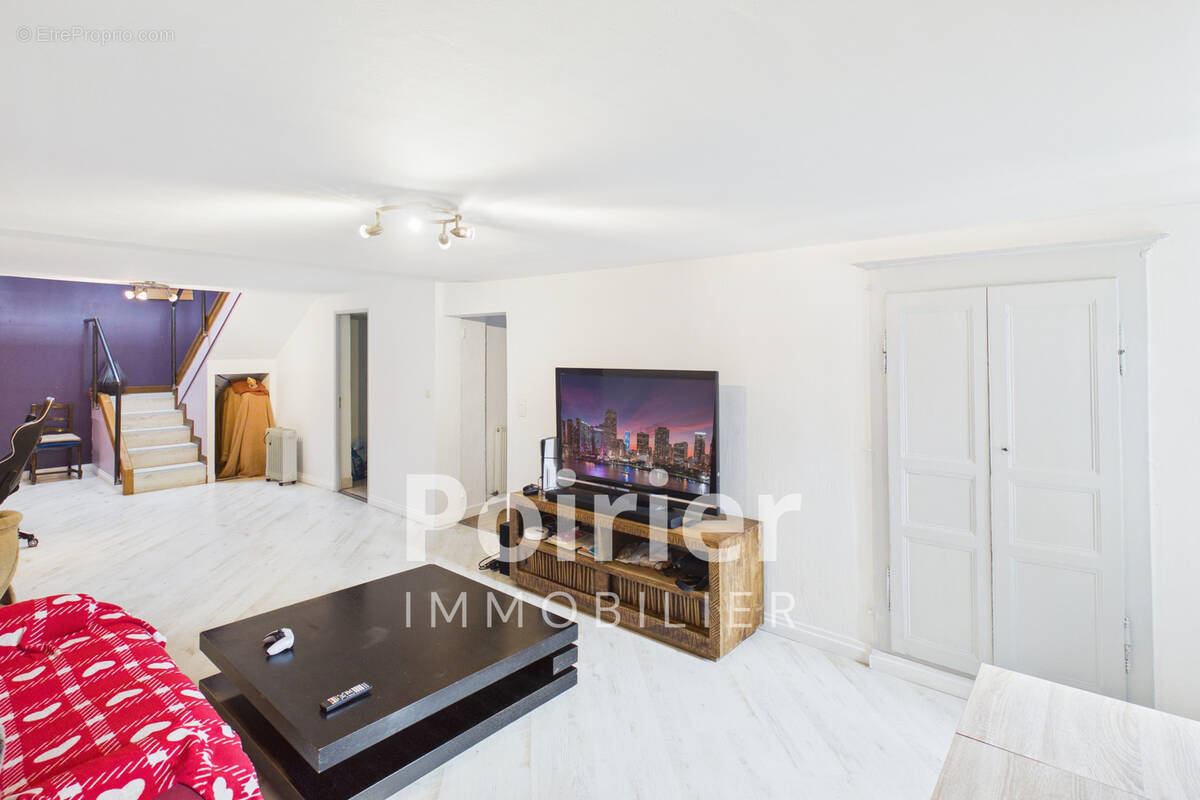 Appartement à EVIAN-LES-BAINS