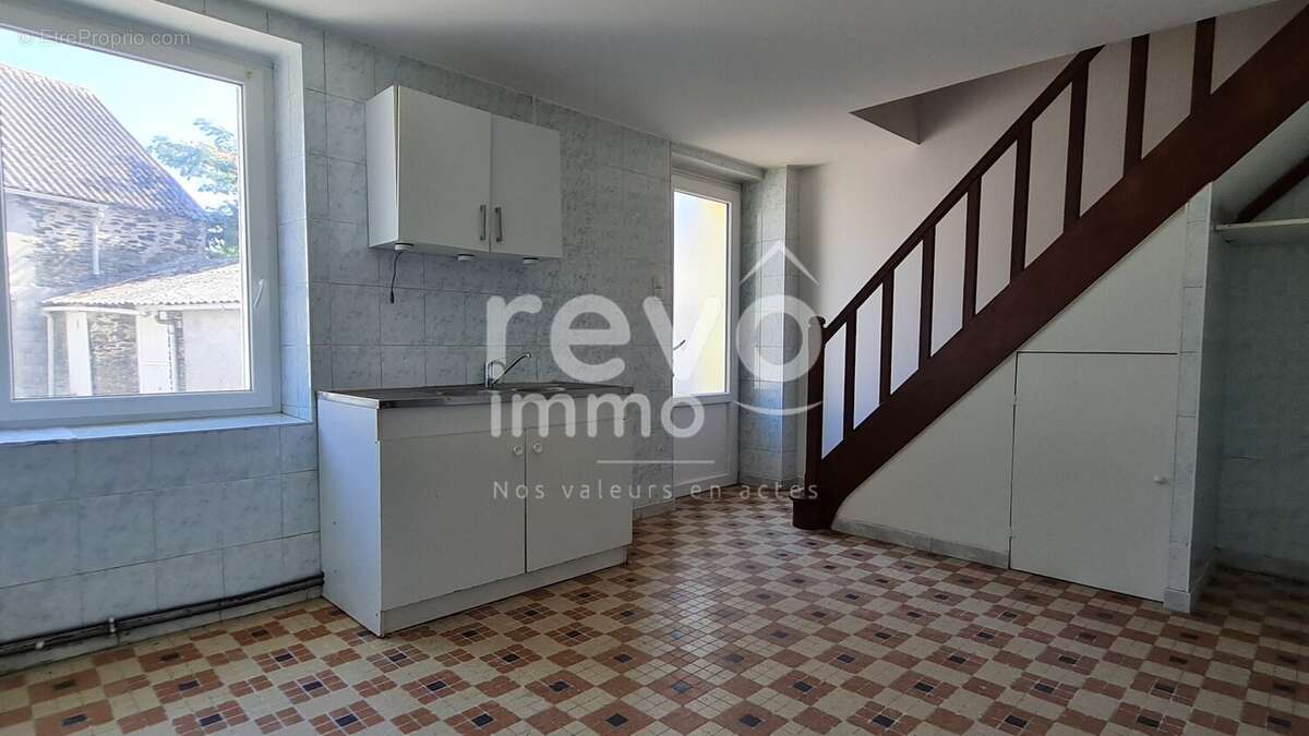 Maison La Chapelle Glain (4 pièces) 78.31m2 - photo 2