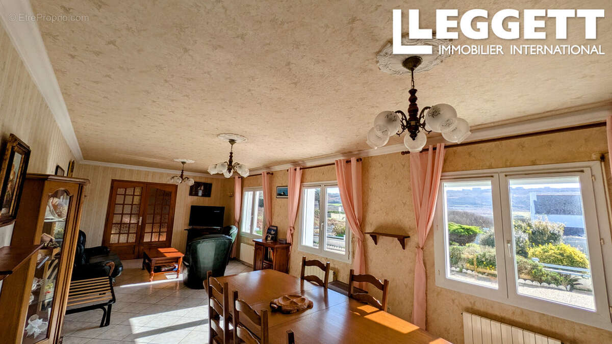 Maison à CLEDEN-CAP-SIZUN