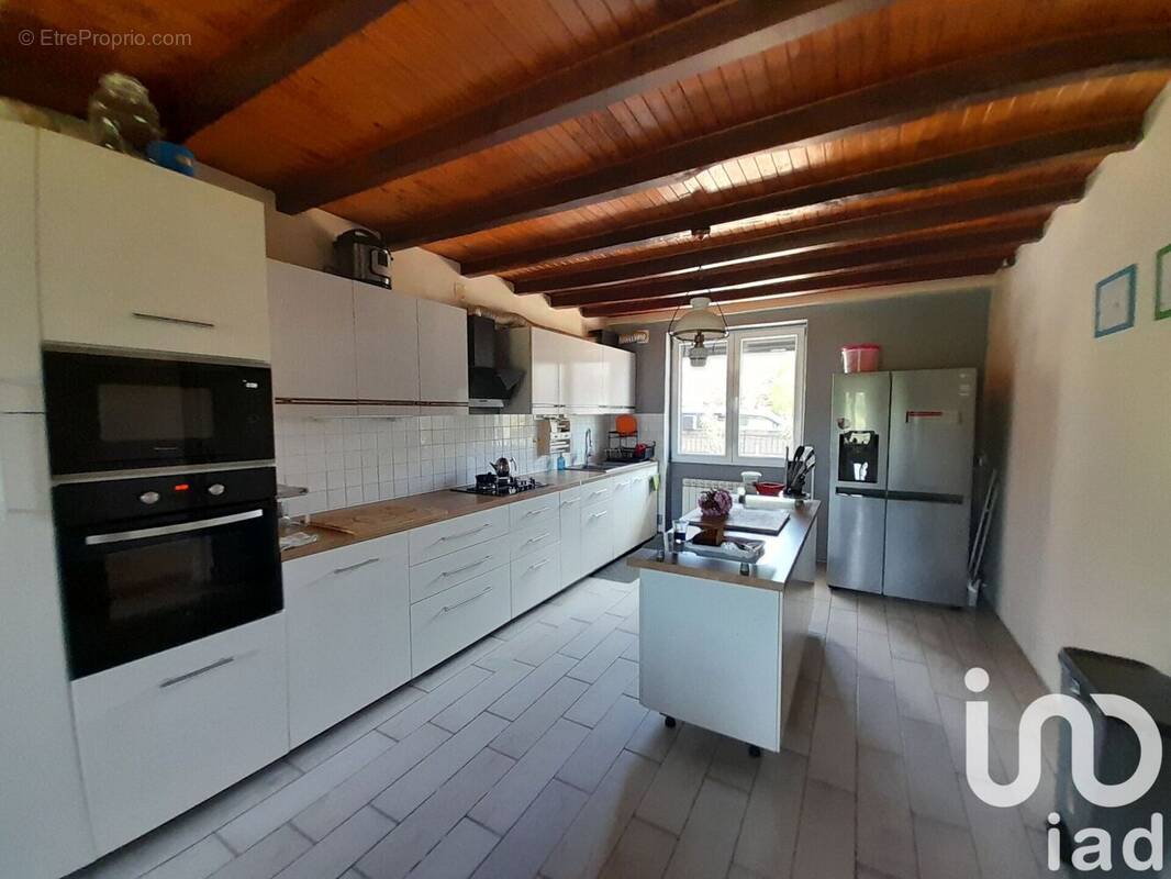 Photo 1 - Maison à LA CHAPELLE-MONTBRANDEIX