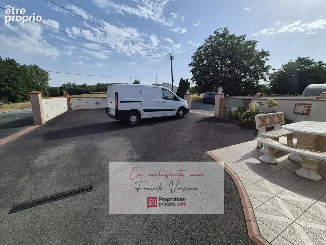 A VENDRE en Exclusivité à Saint Paul en Pareds, maison de 127 m2 avec 3 chambres et plusieurs dépendances sur plusieurs parcelle - photo 10