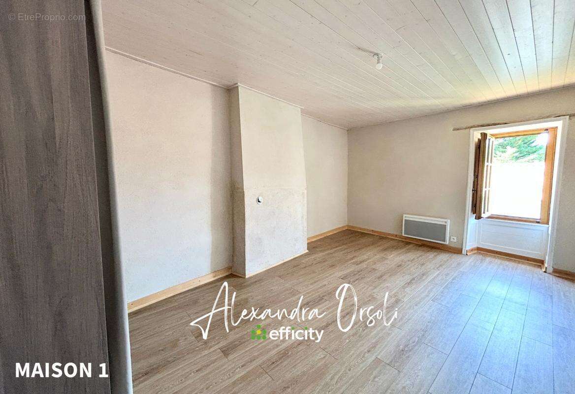 Maison à BEAULIEU-SOUS-LA-ROCHE