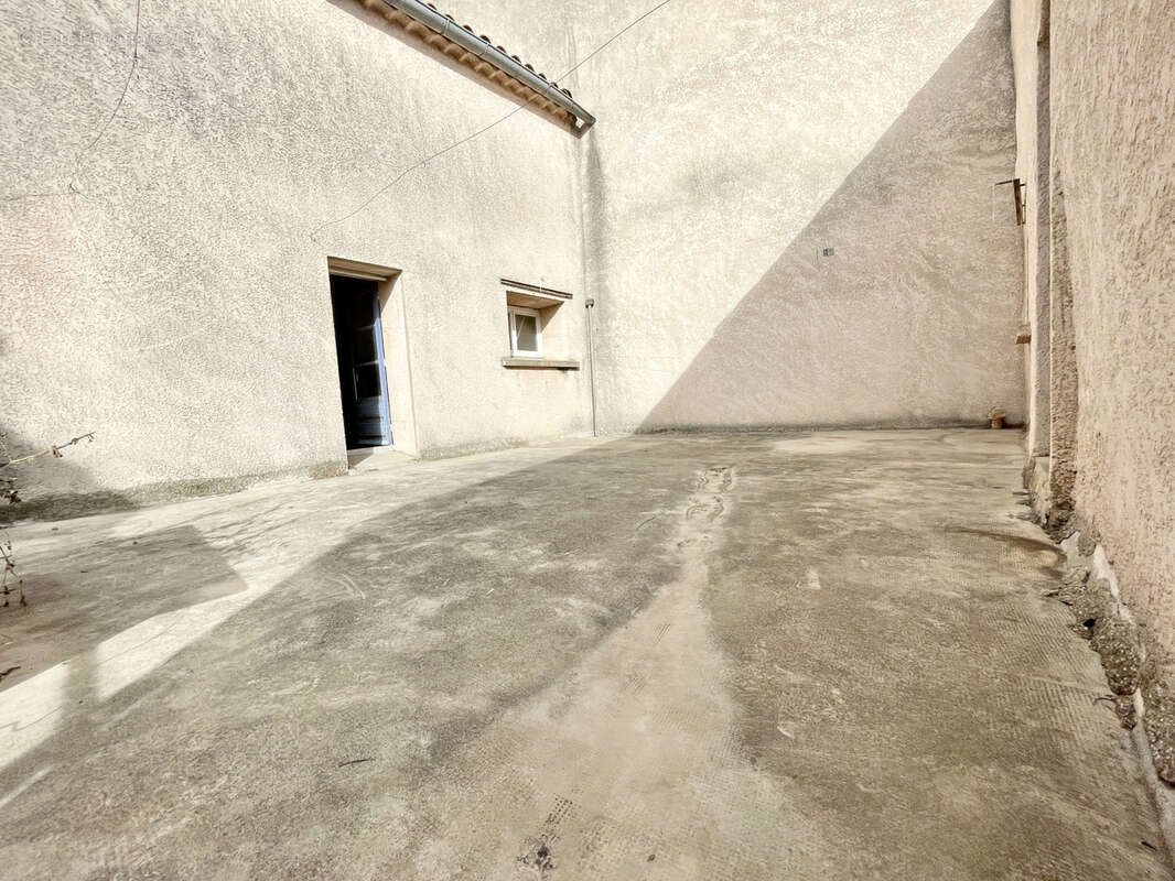 Maison à MONTPEYROUX