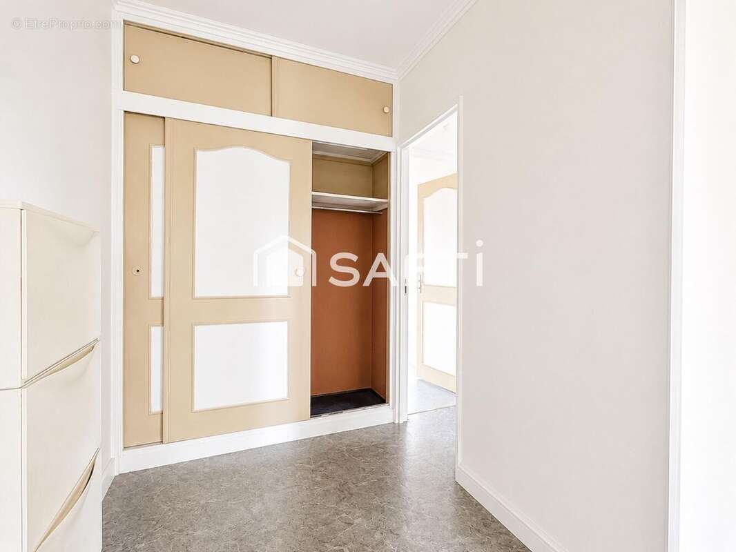 Appartement 71 m² à Gagny  - photo 7