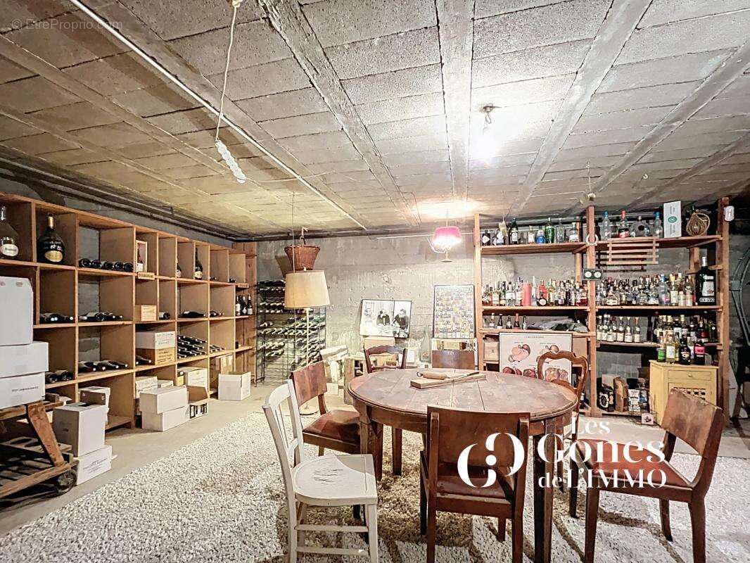 Magnifique propriété de 300m2   Lumière, élégance et art de - photo 19