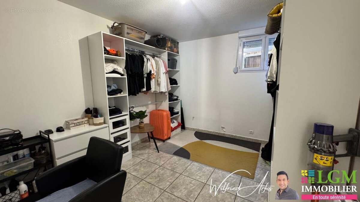 Maison à GALLARGUES-LE-MONTUEUX