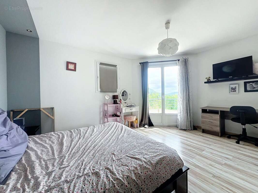 Maison à LE CASTELLET